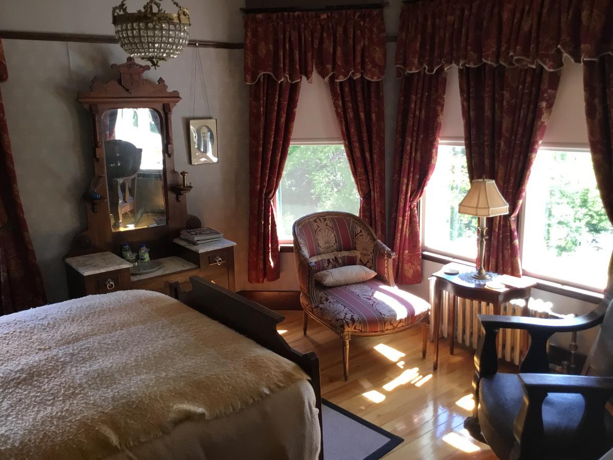 Auberge Taylor Manor Saint-Georges Ngoại thất bức ảnh